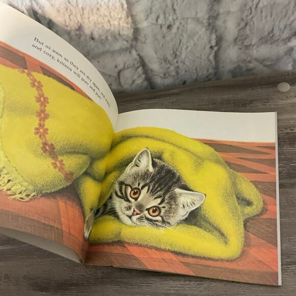 1976 Kittens Are Like That Softcover - Picture 8 of 8